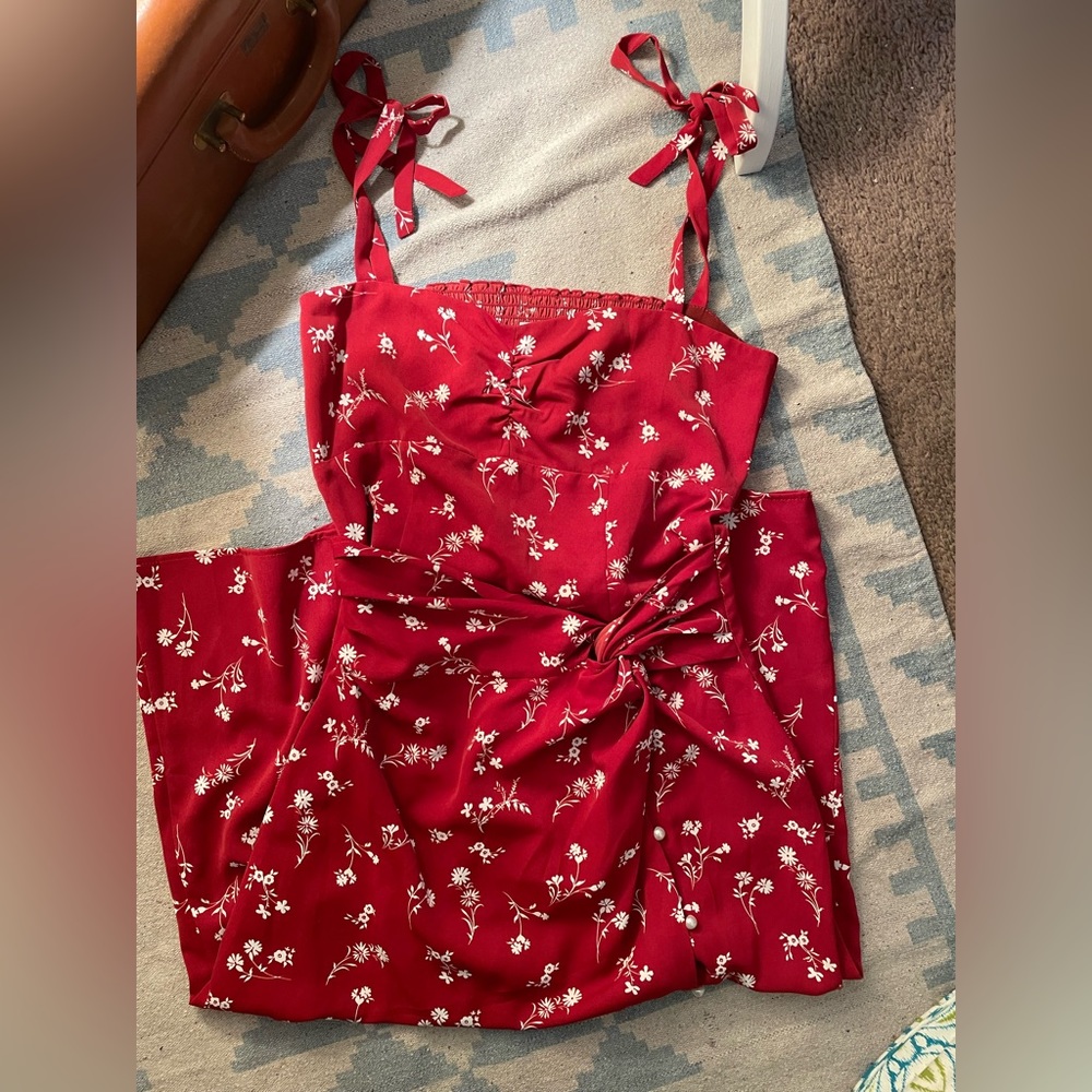 Petite studios dainty red and white floral dress sz. Xs